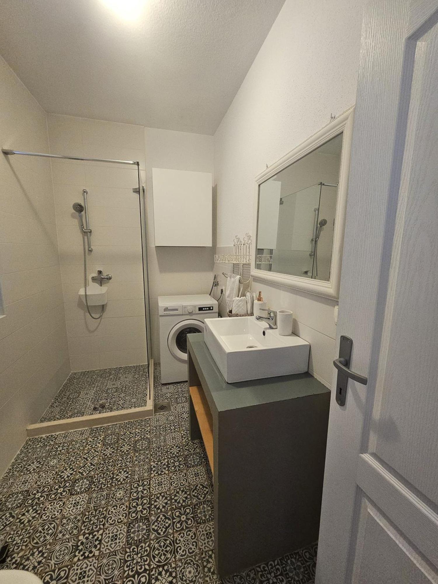 Apartment Tina 特罗吉尔 外观 照片
